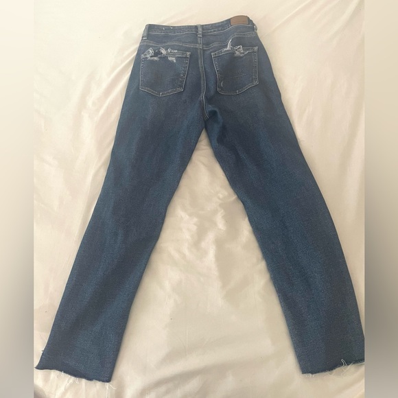 American Eagle ripped/distressed jeans. - Picture 2 of 4